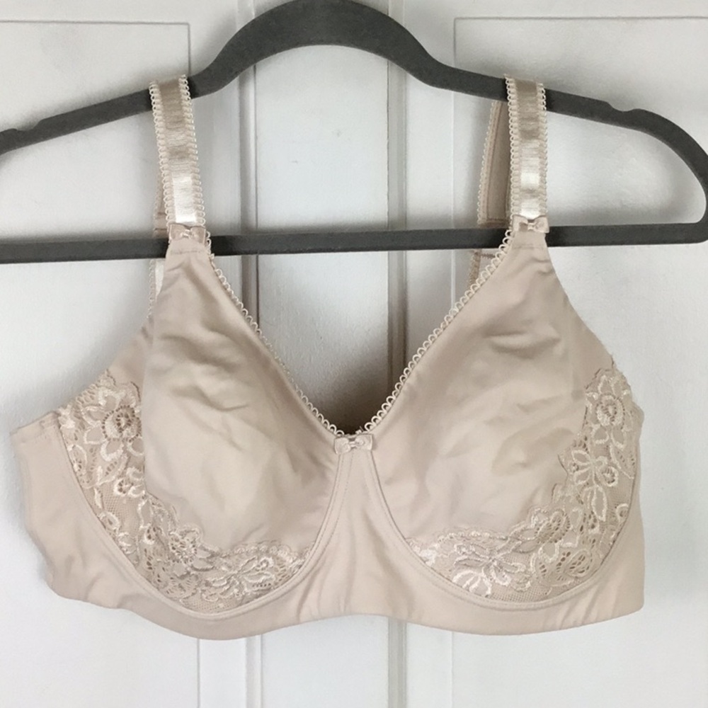 Olga Luxury Lift Wire Free Bra 40D